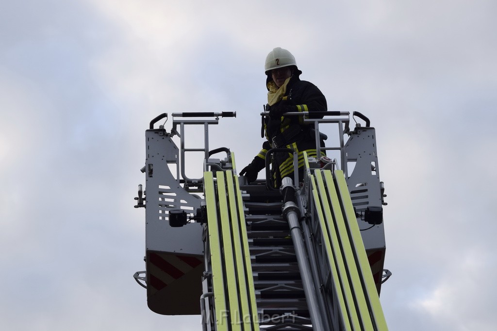 Feuer 2 Y Koeln Suerth Elisabeth Selbertstr P189.JPG - Miklos Laubert